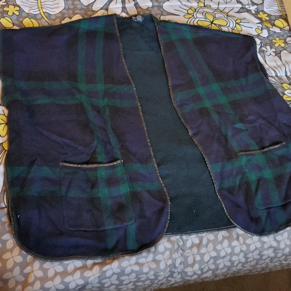 Plaid Blanket Vest With Faux Leather Trim